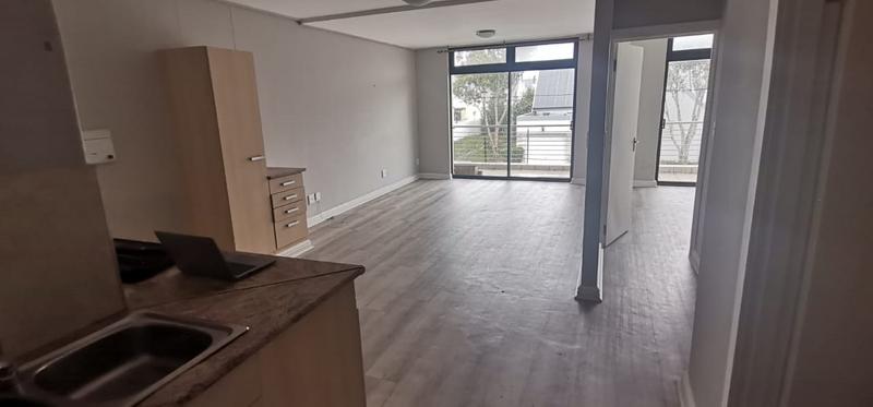 To Let 2 Bedroom Property for Rent in Royal Ascot Western Cape